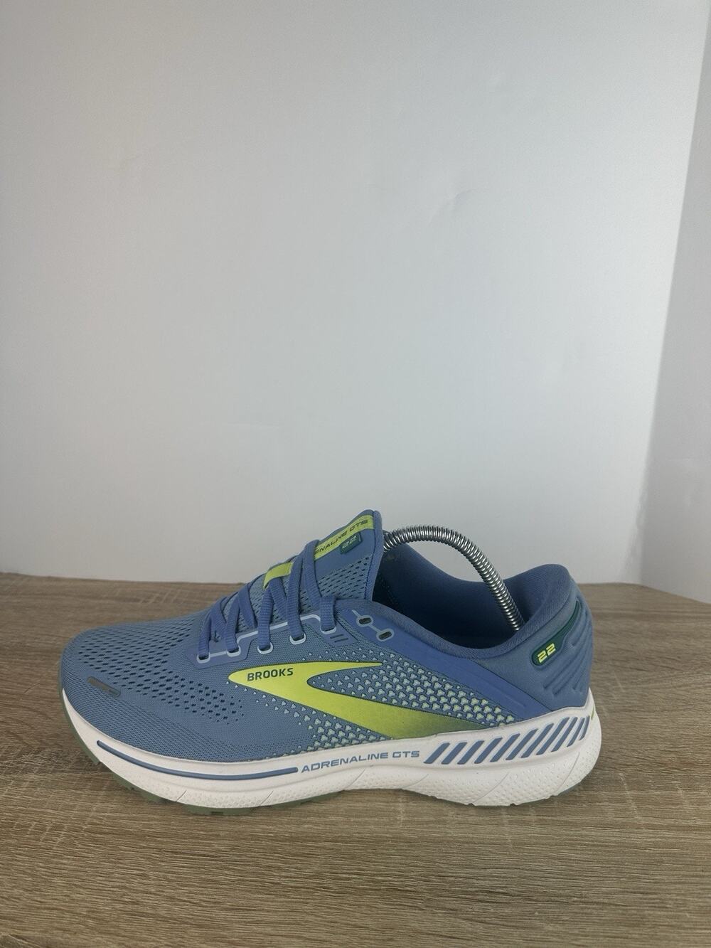 Brooks Adrenaline GTS 22 Men’s Running Shoes Blue Green Size 12 D EU 44.5
